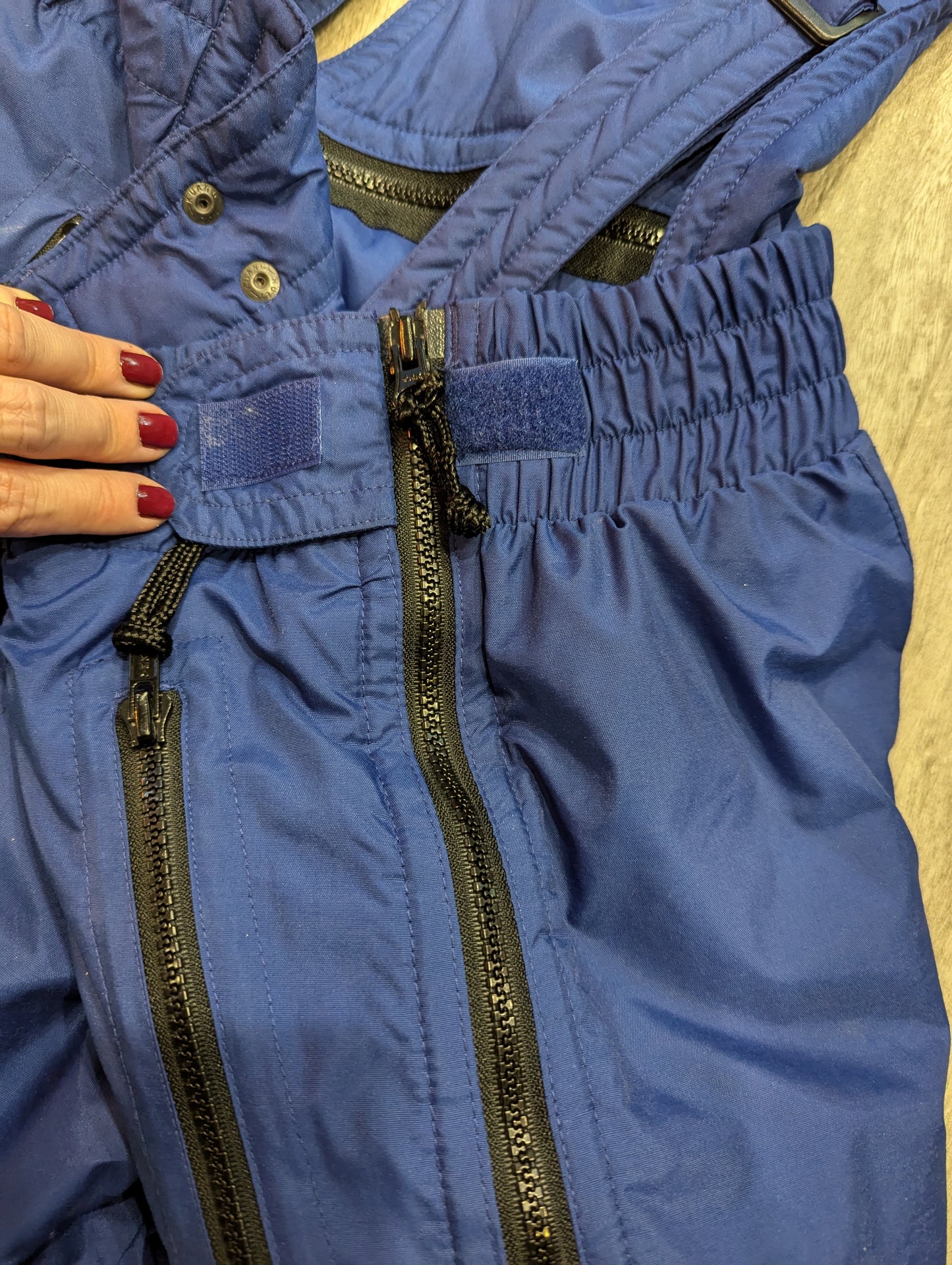 Skitique Vintage Ski/Snowboarding Pants - Detachable Suspenders