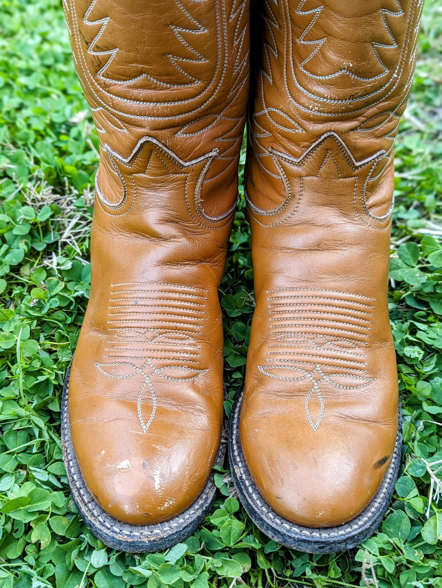 Tony Lama Vintage Leather Boots - Black and Gold Label - Round Toe, Size 5.5