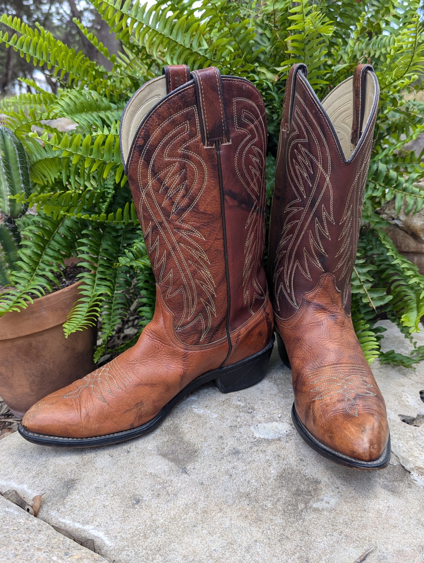 Vintage Wrangler Cowboy Boots - Size 8.5D