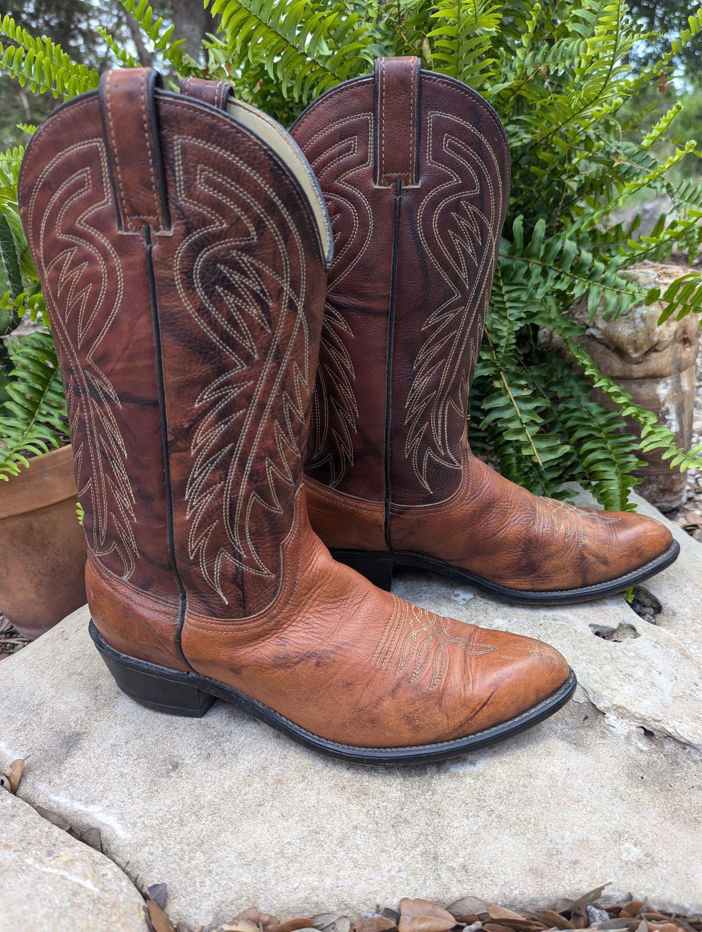 Vintage Wrangler Cowboy Boots - Size 8.5D