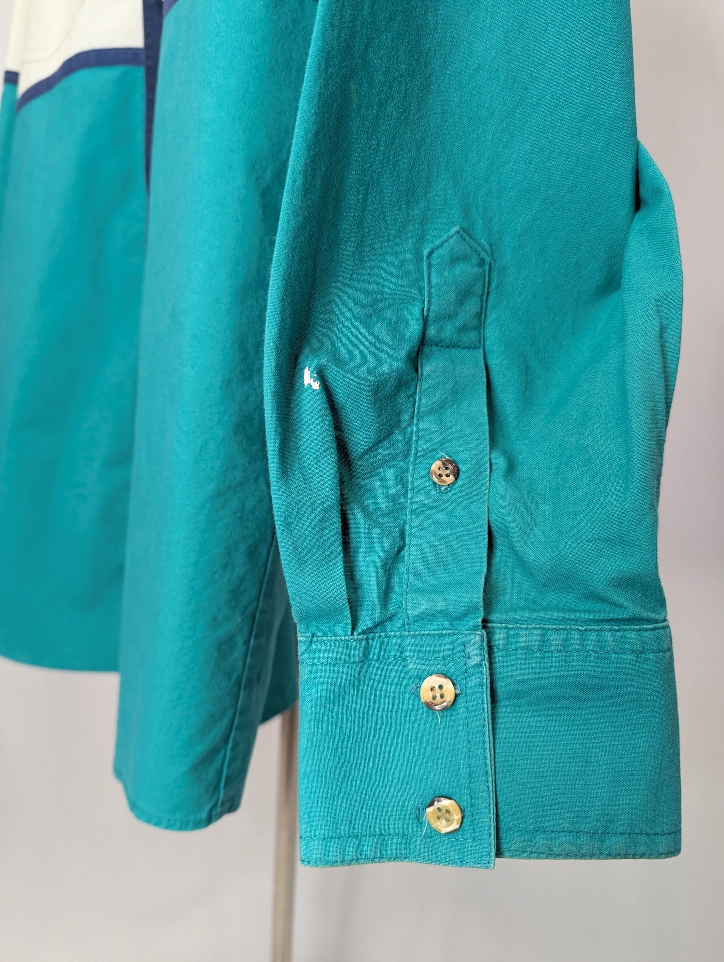 The San Angelo Collection Vintage Long Sleeve Colorblock Shirt